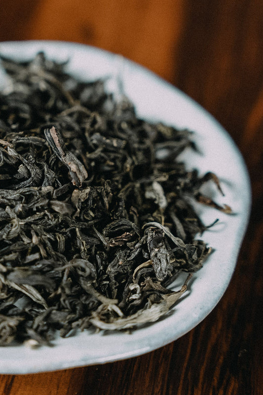 Lange Jadegrüne Teeblätter